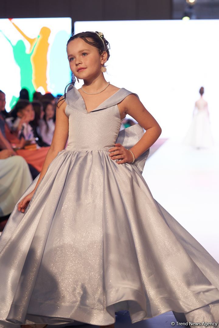Azerbaijan Fashion Week 2022 – любимый Восток, футуризм, вечерние наряды (ФОТО)