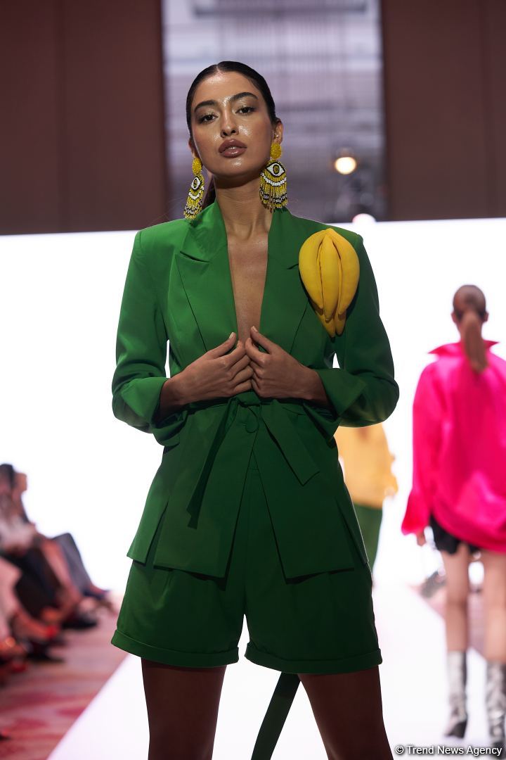 Azerbaijan Fashion Week 2022 – любимый Восток, футуризм, вечерние наряды (ФОТО)