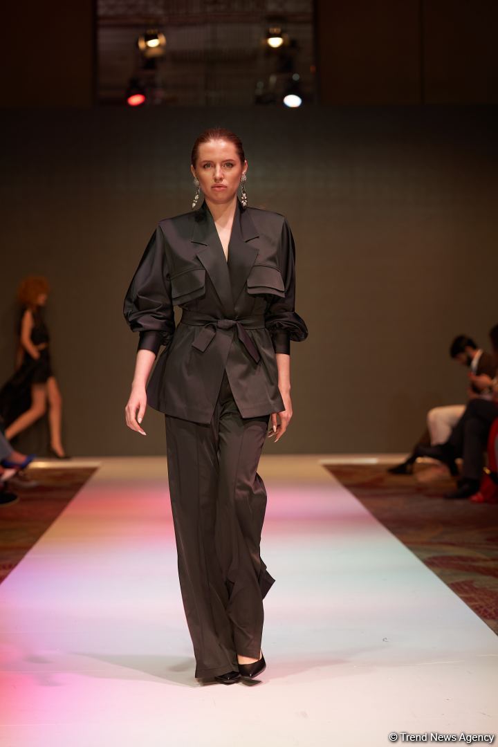 Azerbaijan Fashion Week 2022 – любимый Восток, футуризм, вечерние наряды (ФОТО)