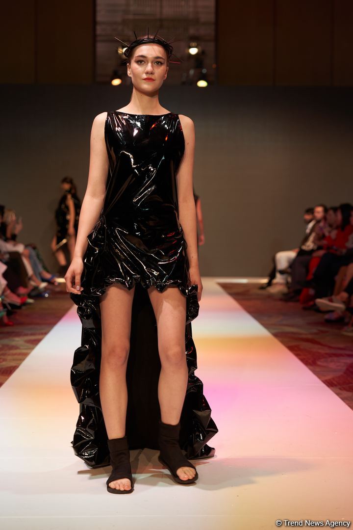 Azerbaijan Fashion Week 2022 – любимый Восток, футуризм, вечерние наряды (ФОТО)
