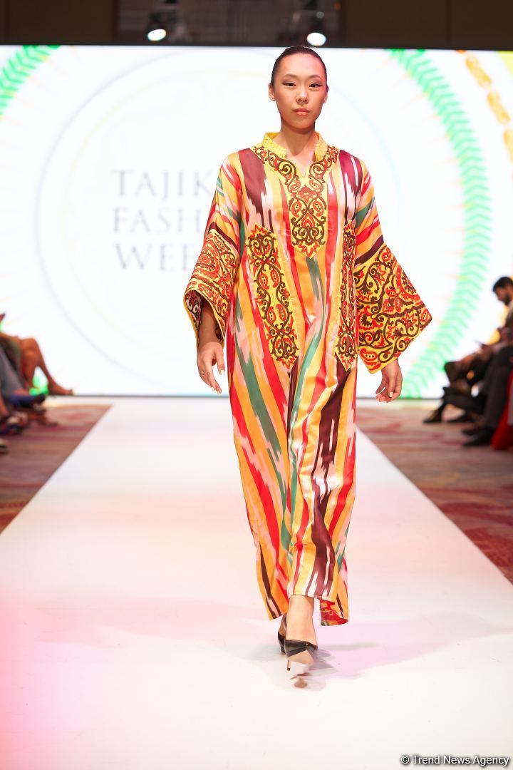Azerbaijan Fashion Week 2022 – любимый Восток, футуризм, вечерние наряды (ФОТО)
