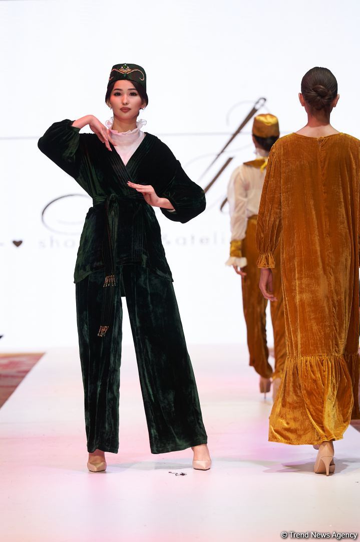 Azerbaijan Fashion Week 2022 – любимый Восток, футуризм, вечерние наряды (ФОТО)