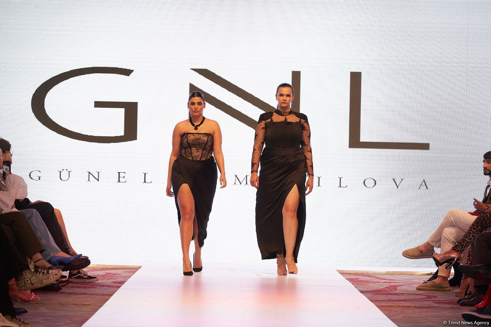Azerbaijan Fashion Week 2022 – любимый Восток, футуризм, вечерние наряды (ФОТО)