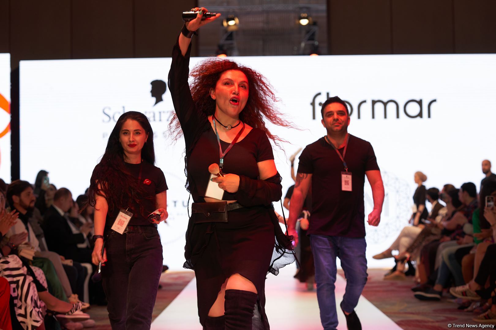 Azerbaijan Fashion Week 2022 – любимый Восток, футуризм, вечерние наряды (ФОТО)