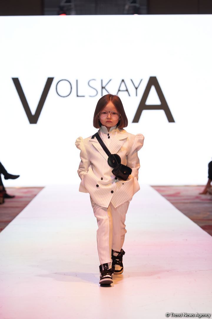 Azerbaijan Fashion Week 2022 – любимый Восток, футуризм, вечерние наряды (ФОТО)