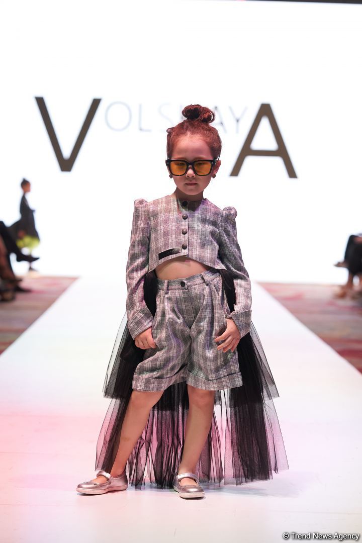 Azerbaijan Fashion Week 2022 – любимый Восток, футуризм, вечерние наряды (ФОТО)