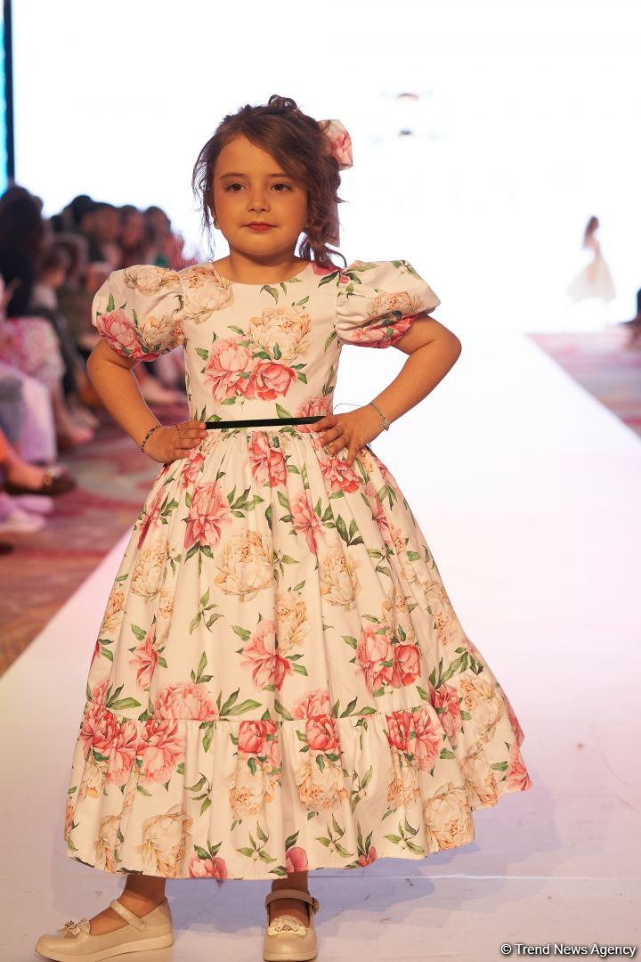 Azerbaijan Fashion Week 2022 – любимый Восток, футуризм, вечерние наряды (ФОТО)