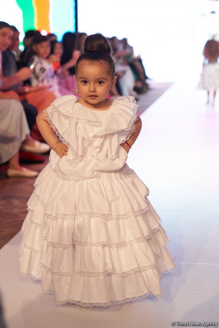 Azerbaijan Fashion Week 2022 – любимый Восток, футуризм, вечерние наряды (ФОТО)