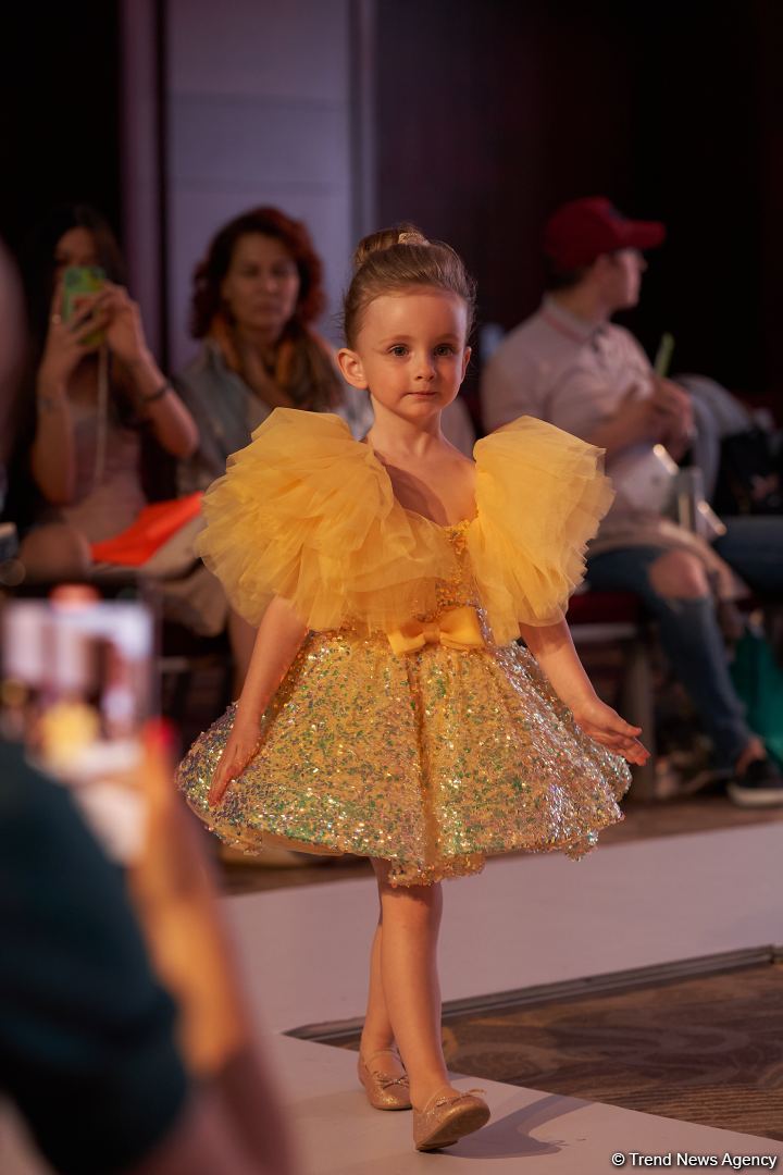 Azerbaijan Fashion Week 2022 – любимый Восток, футуризм, вечерние наряды (ФОТО)