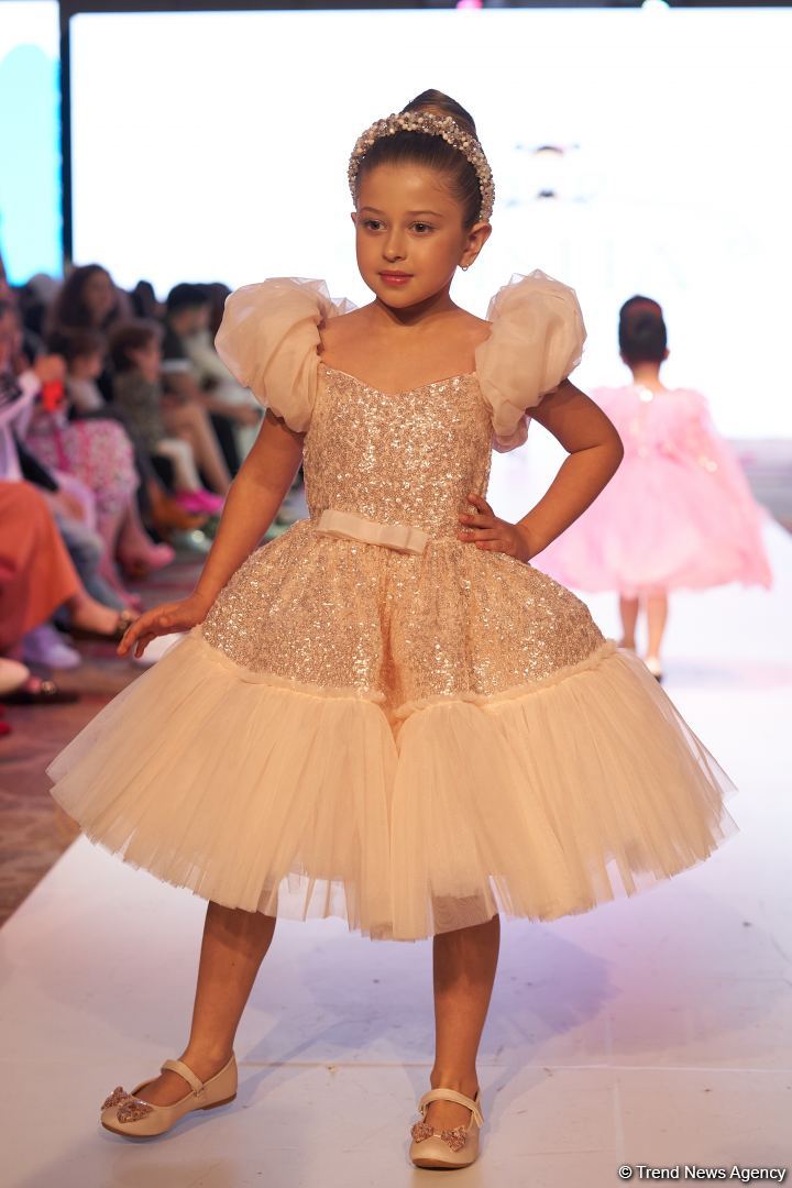 Azerbaijan Fashion Week 2022 – любимый Восток, футуризм, вечерние наряды (ФОТО)