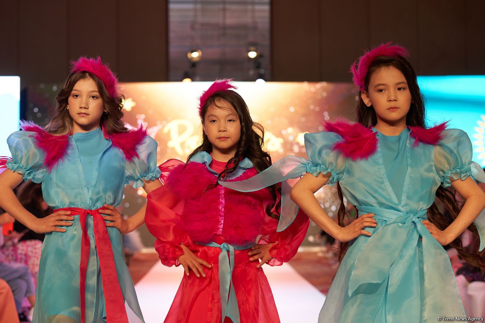 Azerbaijan Fashion Week 2022 – любимый Восток, футуризм, вечерние наряды (ФОТО)