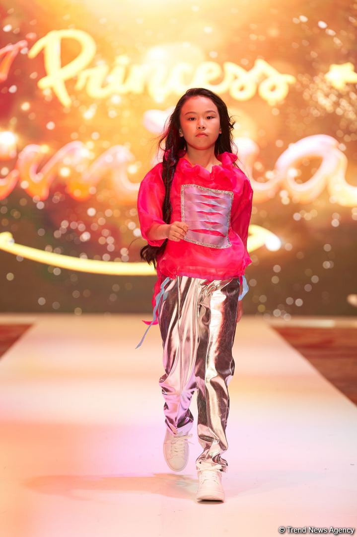 Azerbaijan Fashion Week 2022 – любимый Восток, футуризм, вечерние наряды (ФОТО)