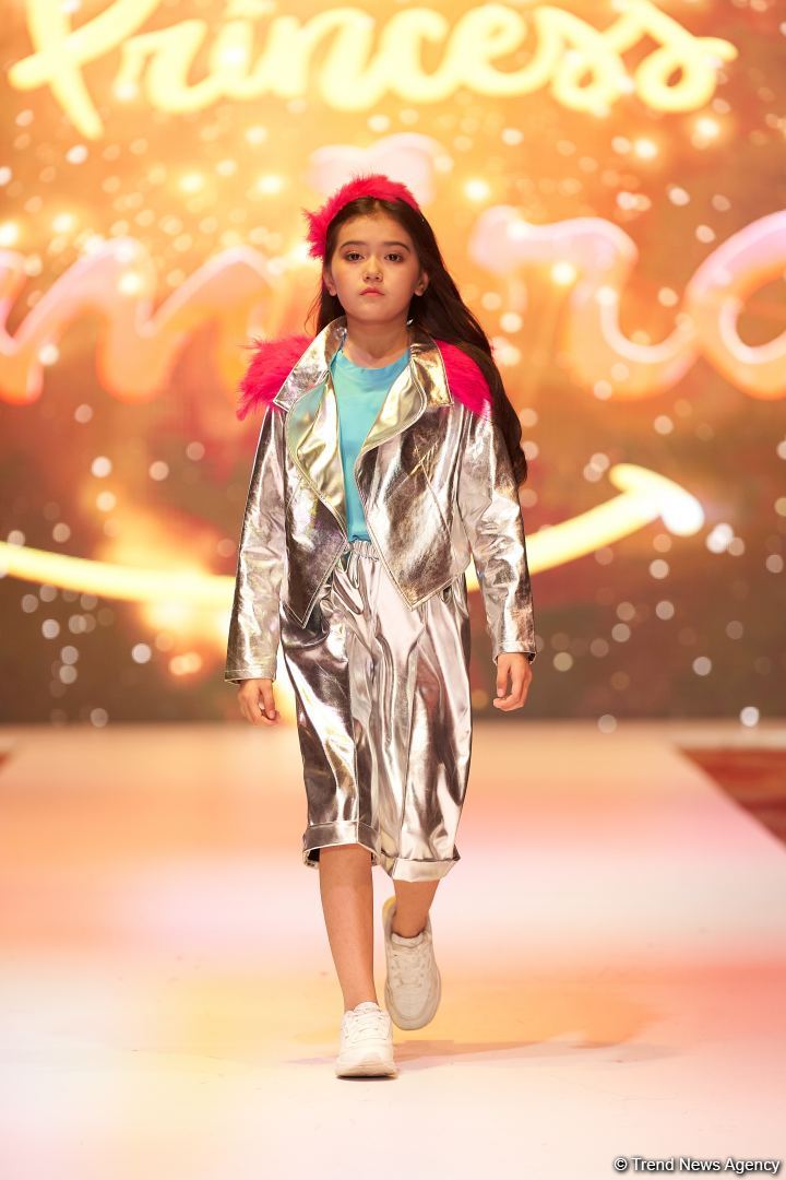 Azerbaijan Fashion Week 2022 – любимый Восток, футуризм, вечерние наряды (ФОТО)