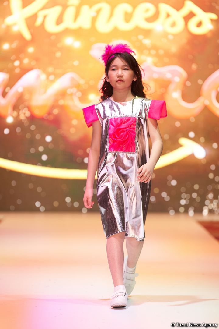 Azerbaijan Fashion Week 2022 – любимый Восток, футуризм, вечерние наряды (ФОТО)