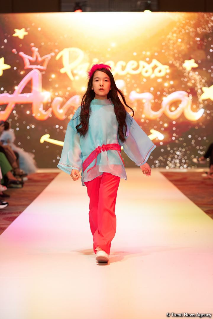 Azerbaijan Fashion Week 2022 – любимый Восток, футуризм, вечерние наряды (ФОТО)