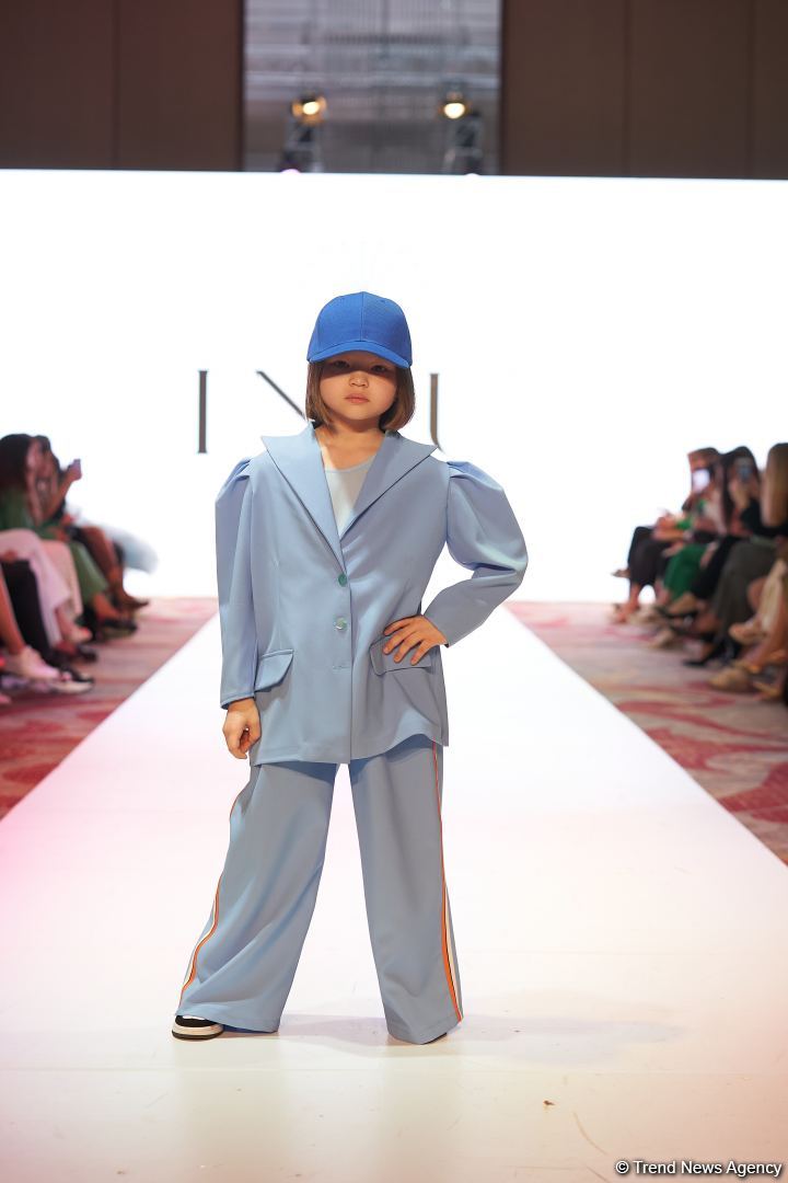 Azerbaijan Fashion Week 2022 – любимый Восток, футуризм, вечерние наряды (ФОТО)