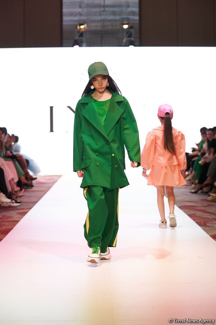 Azerbaijan Fashion Week 2022 – любимый Восток, футуризм, вечерние наряды (ФОТО)