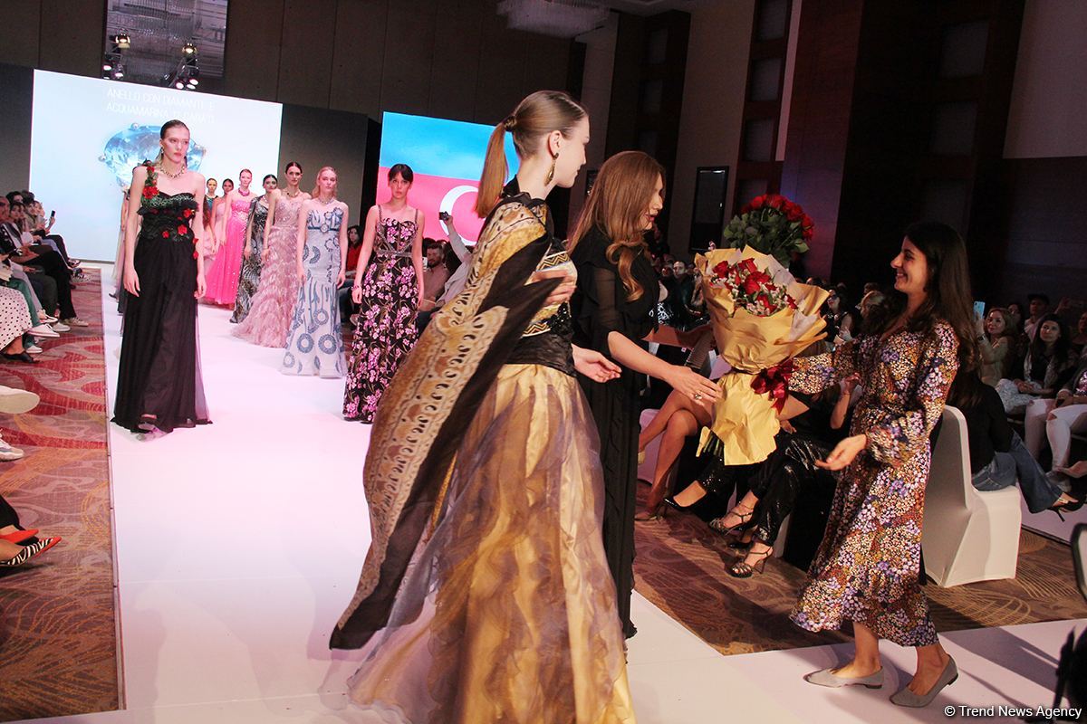 Фахрия Халафова представила новую коллекцию Bella Rosa на Azerbaijan Fashion Week (ФОТО)