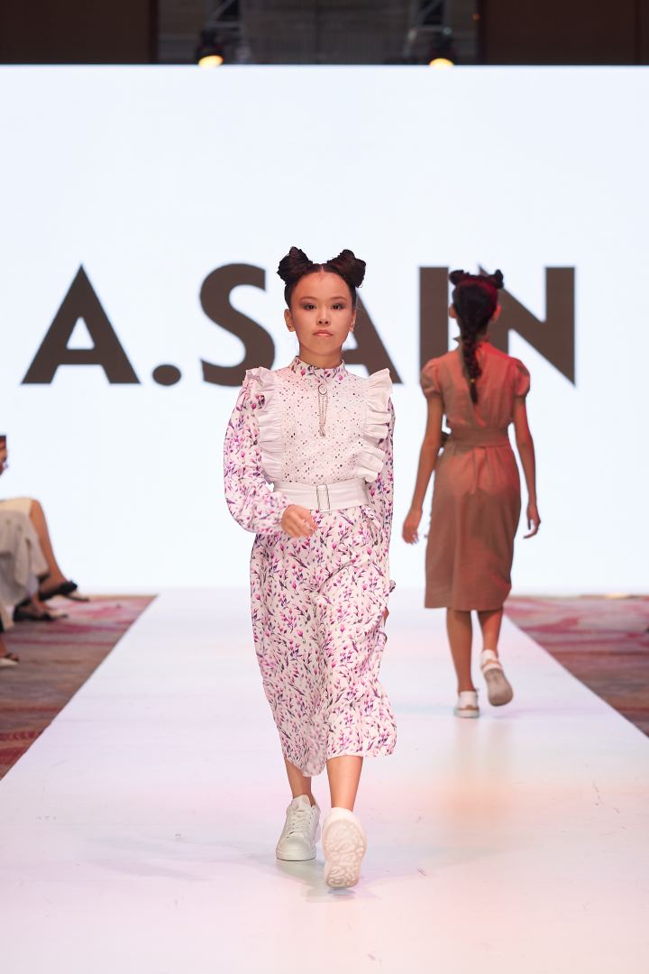 Приятный шок на Azerbaijan Fashion Week 2022 - на подиум вышли модели разного возраста, роста и веса (ФОТО)