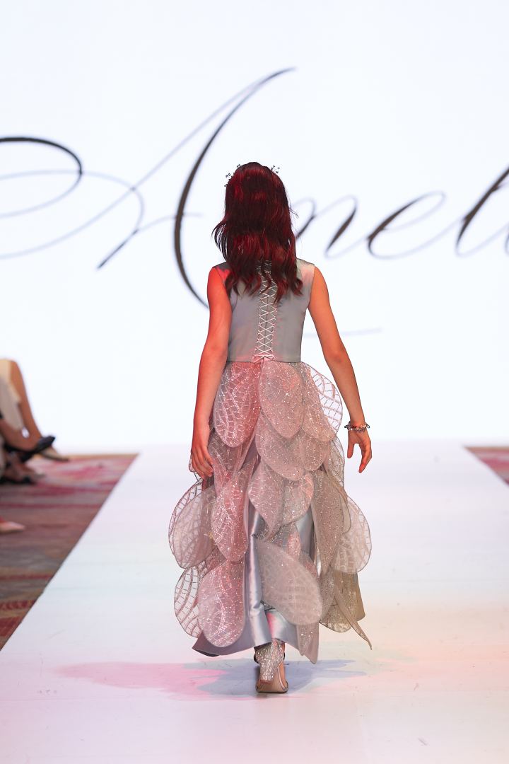 Приятный шок на Azerbaijan Fashion Week 2022 - на подиум вышли модели разного возраста, роста и веса (ФОТО)
