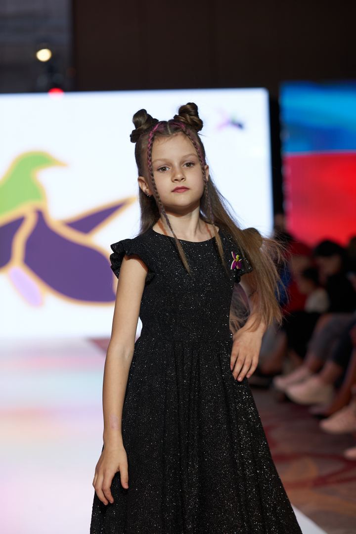 Приятный шок на Azerbaijan Fashion Week 2022 - на подиум вышли модели разного возраста, роста и веса (ФОТО)