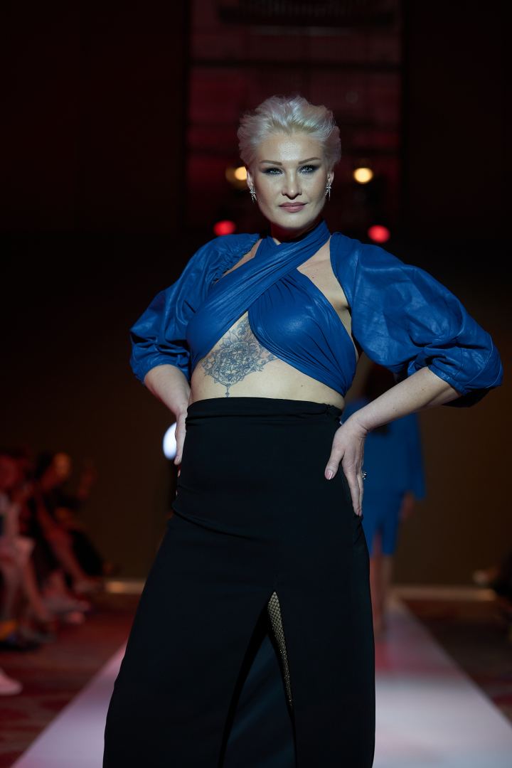 Приятный шок на Azerbaijan Fashion Week 2022 - на подиум вышли модели разного возраста, роста и веса (ФОТО)