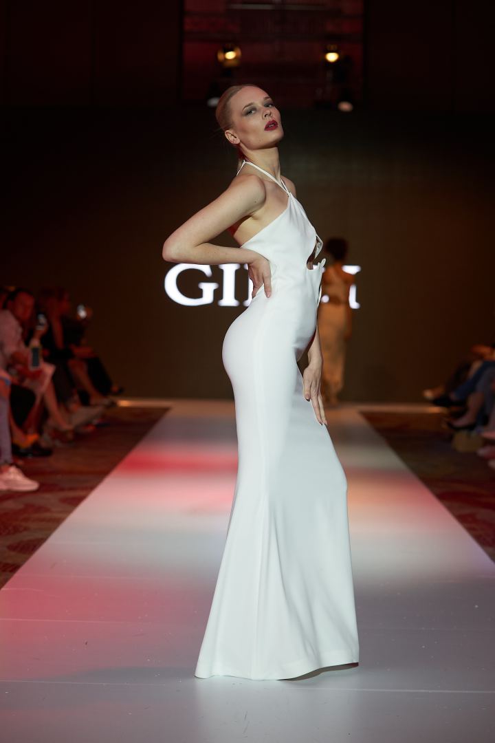 Приятный шок на Azerbaijan Fashion Week 2022 - на подиум вышли модели разного возраста, роста и веса (ФОТО)