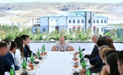 Президент Ильхам Алиев и Первая леди Мехрибан Алиева приняли участие в церемонии открытия первого этапа проекта «Умное село» в Зангиланском районе (ФОТО/ВИДЕО)