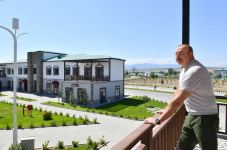 Президент Ильхам Алиев и Первая леди Мехрибан Алиева приняли участие в церемонии открытия первого этапа проекта «Умное село» в Зангиланском районе (ФОТО/ВИДЕО)