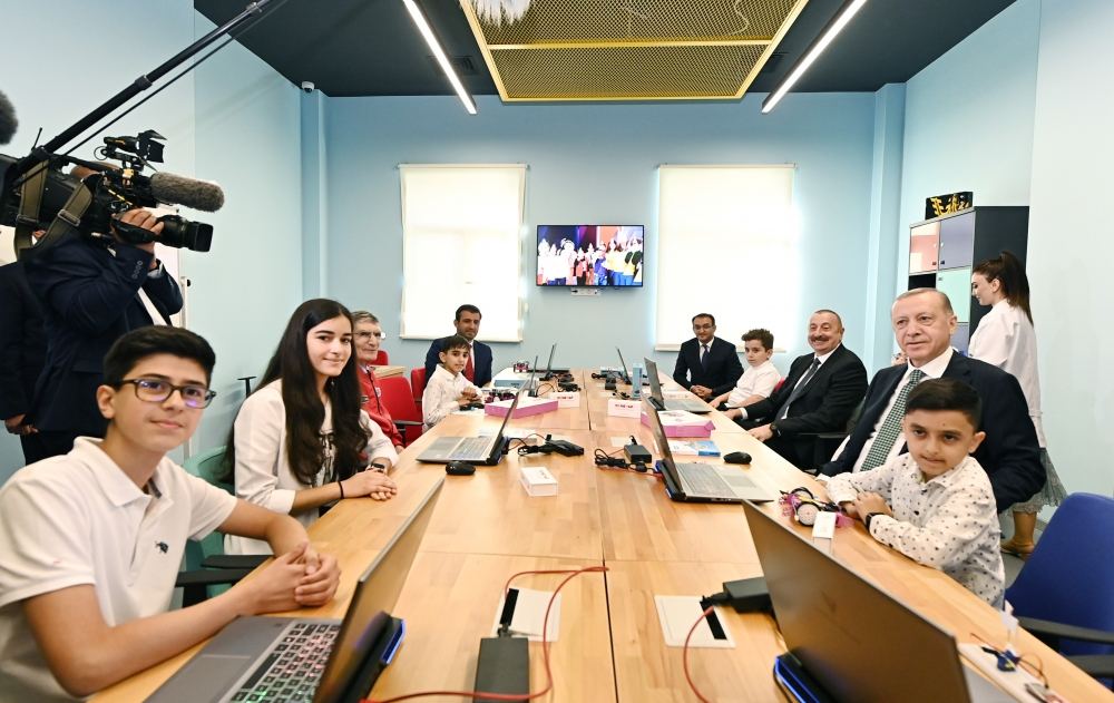 Президенты Азербайджана и Турции приняли участие в открытии Бакинского центра ASAN xidmət номер 7 и центра Bilim Bakı (ФОТО)