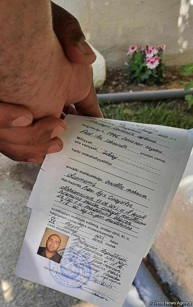 В исправительном учреждении №12 минюста Азербайджана распоряжение о помиловании коснулось двух осужденных (ФОТО)