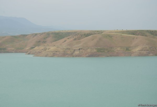 Azerbaijan highlights share of water resources inflowing from neighboring countries