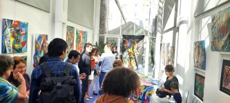 В Париже организована персональная выставка работ Асмер Нариманбековой (ФОТО)