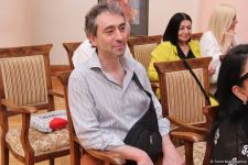 Источающая позитив и добрые эмоции. Бакинская интеллигенция отметила юбилей художницы из Германии (ФОТО)