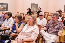 Источающая позитив и добрые эмоции. Бакинская интеллигенция отметила юбилей художницы из Германии (ФОТО)