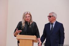 Источающая позитив и добрые эмоции. Бакинская интеллигенция отметила юбилей художницы из Германии (ФОТО)