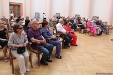 Источающая позитив и добрые эмоции. Бакинская интеллигенция отметила юбилей художницы из Германии (ФОТО)