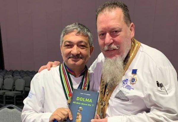 Книга об азербайджанской долме представлена около 12 млн. аудитории в рамках  WACS в Абу-Даби (ФОТО)