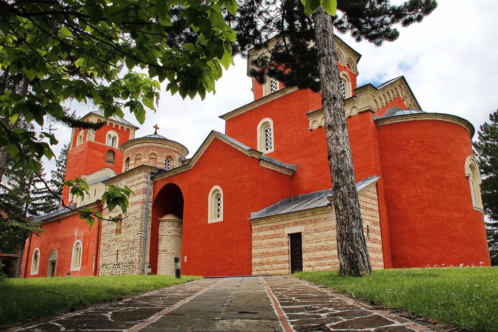 Из Азербайджана в Сербию – древние монастыри на лоне прекрасной природы  (ФОТО)