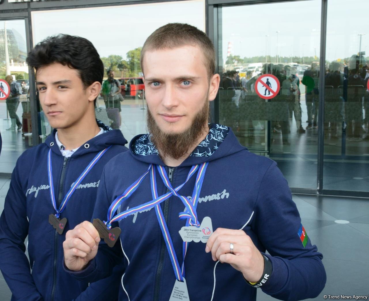 Азербайджанские гимнасты привезли в Баку из Италии медали Чемпионата Европы (ФОТО)