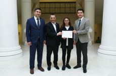 Состоялась церемония награждения "Золотые дети Азербайджана" с участием звезд эстрады, кино и телевидения (ВИДЕО, ФОТО)