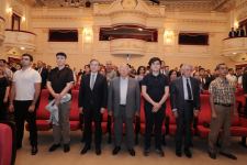Дочь последнего карабахского хана – в Баку состоялась премьера спектакля о Хуршидбану Натаван (ФОТО)