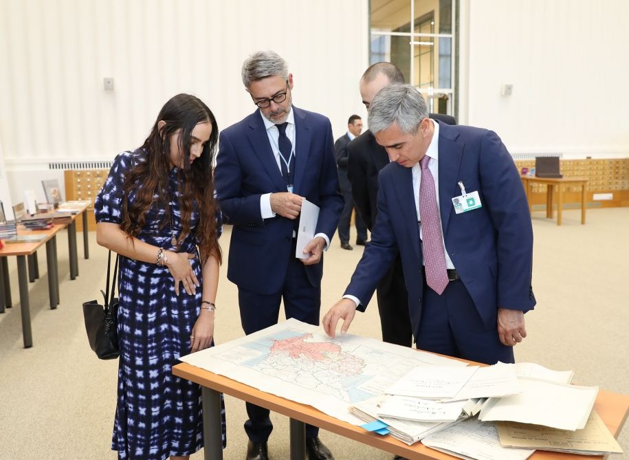 Вице-президент Фонда Гейдара Алиева Лейла Алиева приняла участие в открытии выставки «Мои моря, мои океаны» в Женеве (ФОТО)