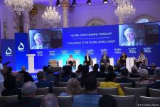 Состоялось первое панельное заседание в рамках IX Глобального Бакинского Форума (ФОТО)