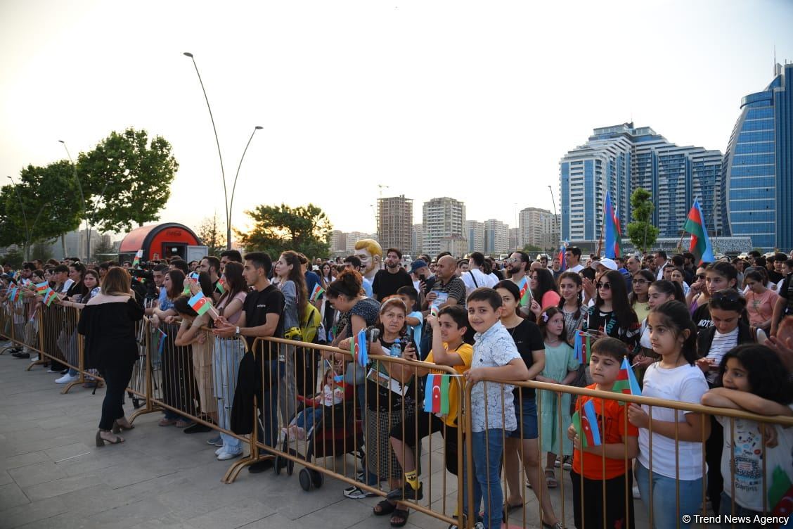 Baku hosts concert in honor of Azerbaijan's victory at European Championship (PHOTO)
