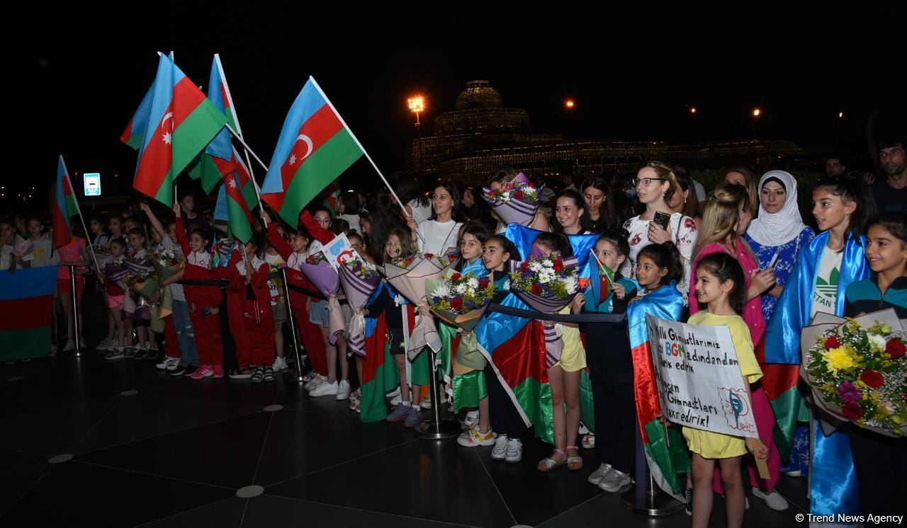 Azerbaijani gymnasts return from European Championship in Israel with four medals (PHOTO)