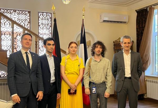 Baku hosts discussions on meetings between Azerbaijani and Armenian young people in Strasbourg (PHOTO)