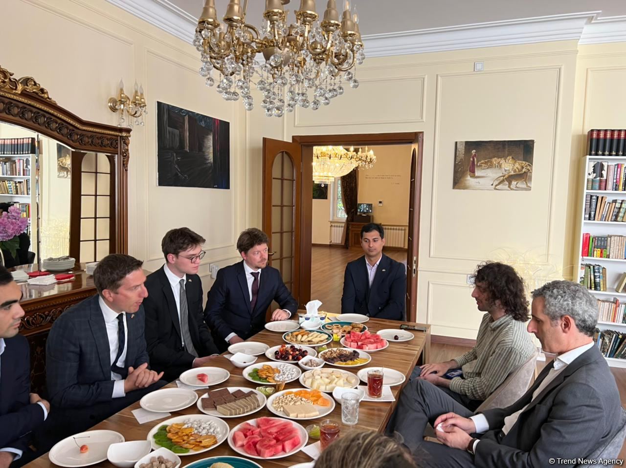 Baku hosts discussions on meetings between Azerbaijani and Armenian young people in Strasbourg (PHOTO)