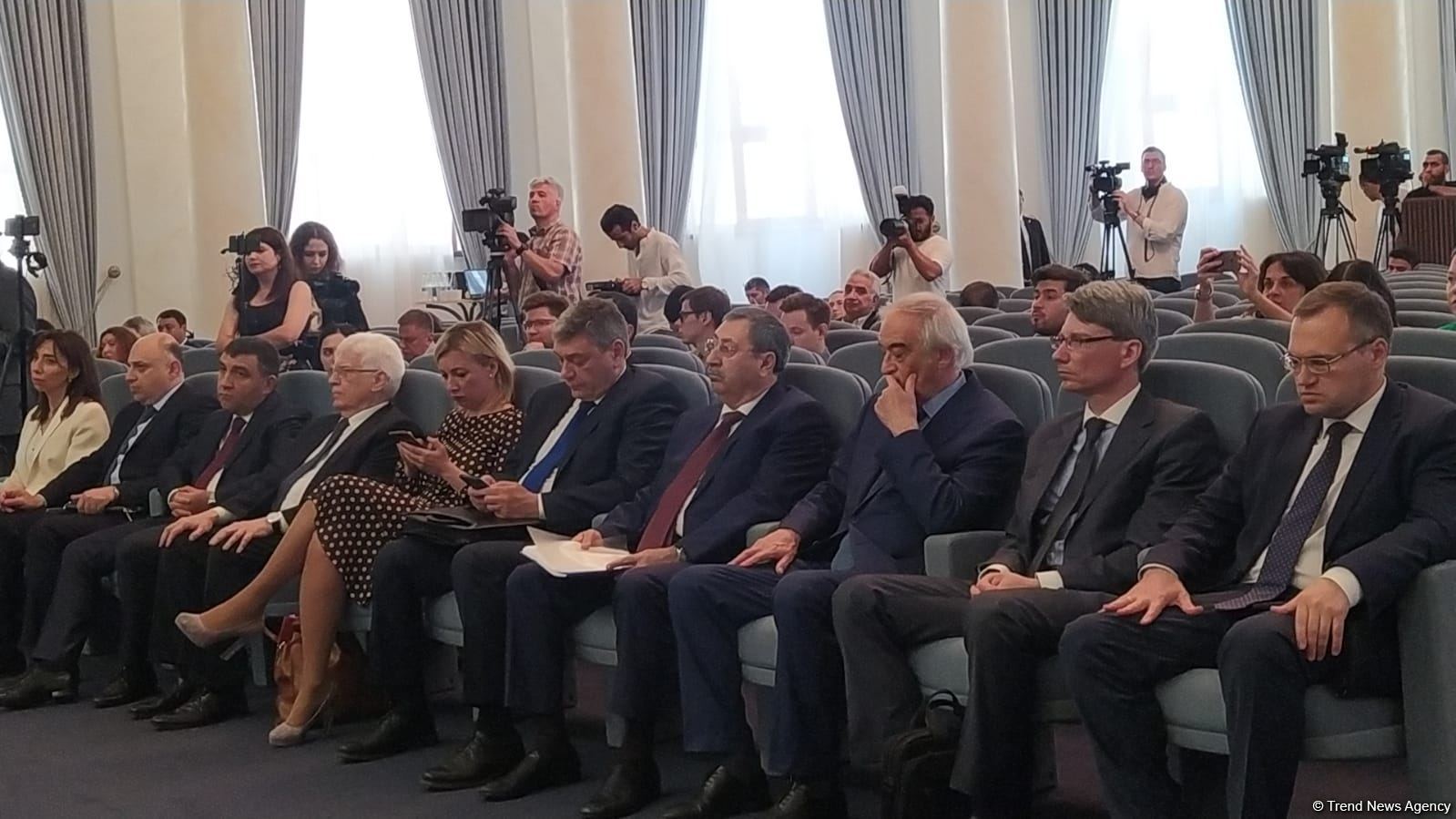 Главы МИД Азербайджана и России провели совместную пресс-конференцию (ФОТО/ВИДЕО)