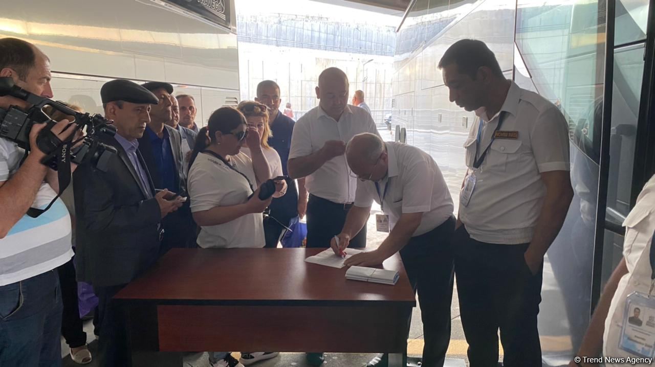 Отправился в путь первый автобус рейса Баку-Физули-Баку (ФОТО)